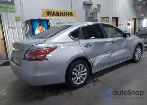 2013 Nissan Altima 2.5 из США, поврежденный, VIN 1N4AL3AP7DC281250